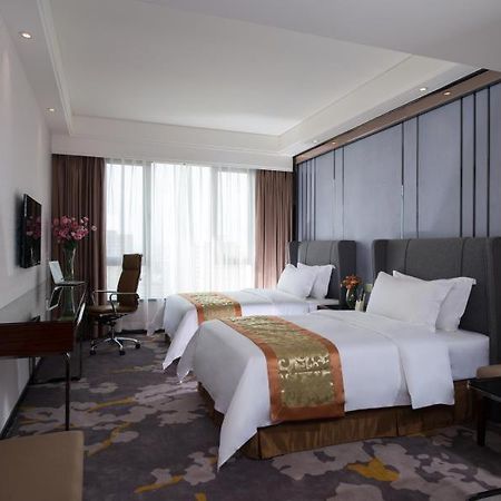 Vienna Classic Hotel Dongguan Changan Xiandai Экстерьер фото