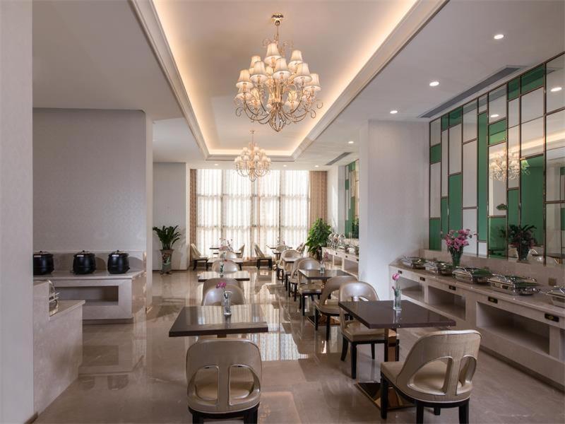 Vienna Classic Hotel Dongguan Changan Xiandai Экстерьер фото